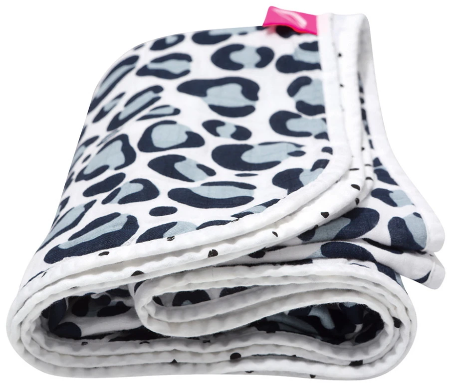 Motherhood Ocelot Dark Blue Dubbellaags Hydrofiel 95 X 110 Cm Wiegdeken 056 166 1 Motherhood Ocelot Dark Blue Dubbellaags Hydrofiel 95 X 110 Cm Wiegdeken 056 166