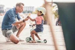 Scoot And Ride Kiwi Highwaykick 1 Step/Loopfiets SR-96355 11 Scoot And Ride Kiwi Highwaykick 1 Step/Loopfiets SR-96355 -Babyproducten Scoot and Ride Kiwi Highwaykick 1 StepLoopfiets SR 96355 .sfeer