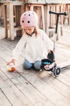 Scoot And Ride Led Rose Highwaykick 2 Step SR-96528 14 Scoot And Ride Led Rose Highwaykick 2 Step SR-96528 -Babyproducten Scoot and Ride Led Rose Highwaykick 2 Step SR 96528 .sfeer 2