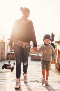 Scoot And Ride Leopard Highwaykick 2 Step SR-96524 16 Scoot And Ride Leopard Highwaykick 2 Step SR-96524 -Babyproducten Scoot and Ride Leopard Highwaykick 2 Step SR 96524 .sfeer 4