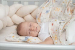 MamaLoes Amy Bamboo Nature Meadow Beige 60 X 80 Cm Deken 82667 7 MamaLoes Amy Bamboo Nature Meadow Beige 60 X 80 Cm Deken 82667 -Babyproducten mamaloes amy bamboo nature meadow beige 2 1