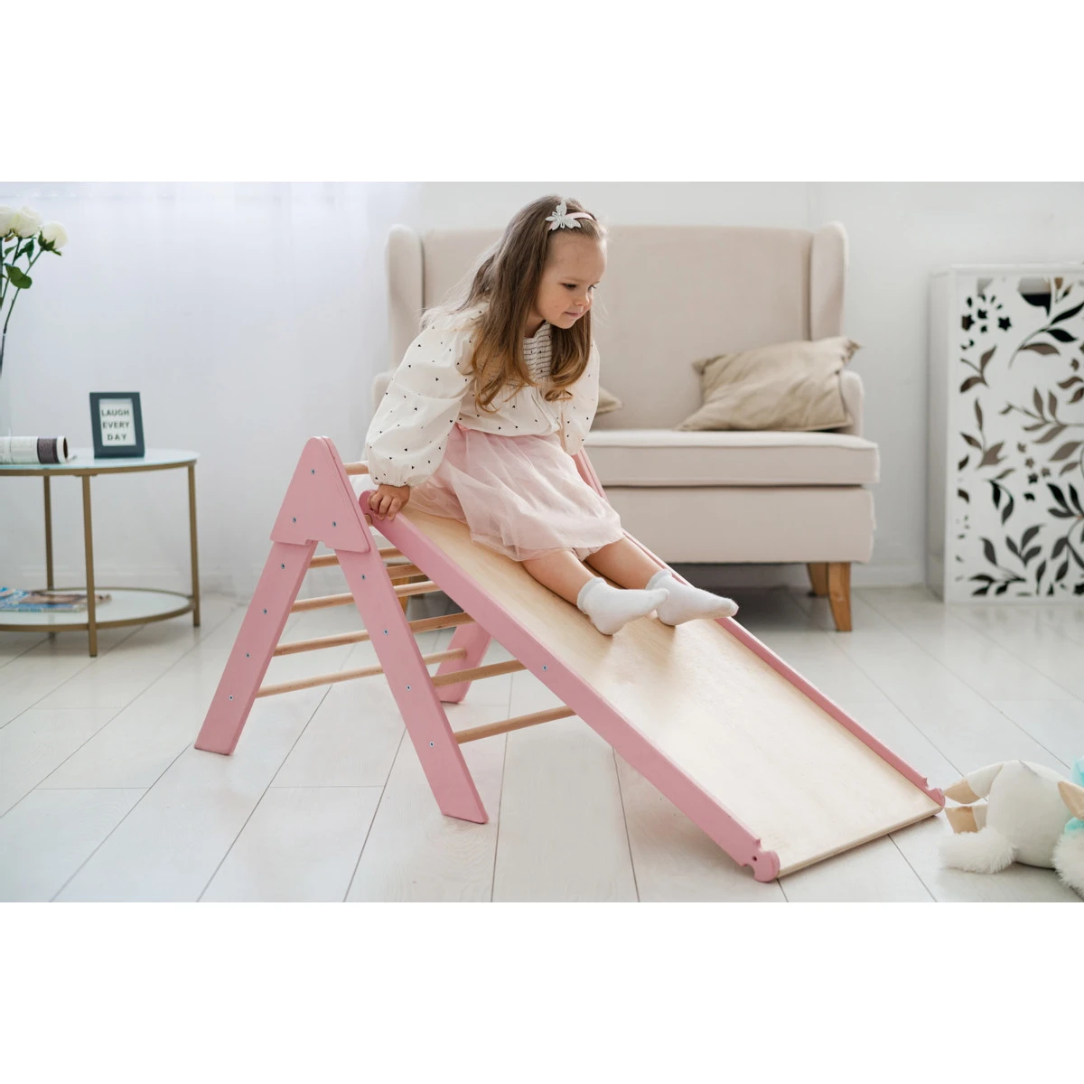 Luna Toys Roze Houten Klimrek Met Glijbaan LU-36974 9 Luna Toys Roze Houten Klimrek Met Glijbaan LU-36974 - Afbeelding 9