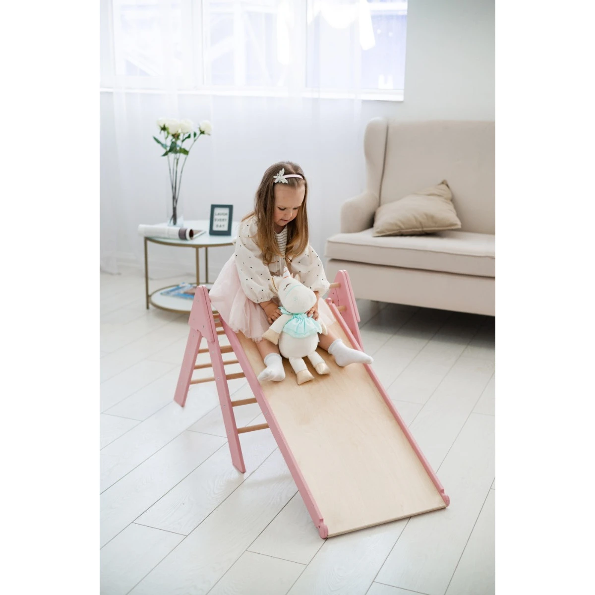 Luna Toys Roze Houten Klimrek Met Glijbaan LU-36974 6 Luna Toys Roze Houten Klimrek Met Glijbaan LU-36974 - Afbeelding 6